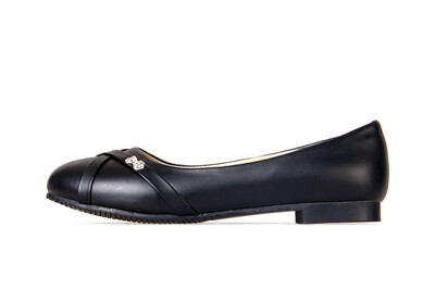 Suur suurus 47 Mood naiste tasapinnalised kingad Kevadised naiste balletikingad Ümmargune varbaosa Tahke must valge vabaajatöö jalanõud naistele