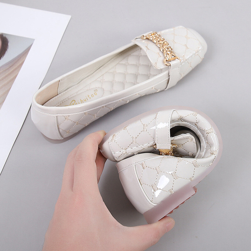 Naine, lõdvestuge, kandiline varvas, kivist pehme põhjaga armsad jalanõud metallist vabaaja roosad mustad lamedad jalatsid, naiste kaunistused, pehme nahaga püksid