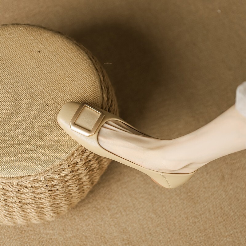 Γυναικεία παπούτσια 2024 Υψηλής ποιότητας slip-on γυναικεία φλατ καθημερινά τετράγωνα κουμπιά Loafers με μασίφ τετράγωνα δάχτυλα Casual Flat παπούτσια Γυναικεία