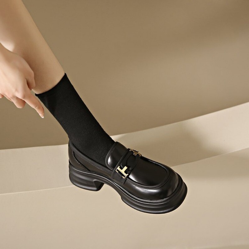 Ležerne ženske cipele Ženske cipele Plitke crne oksfordice s ravnim potplatom Svestrane okrugle vrhove Klompe s debelim potplatom Mokasine u britanskom stilu