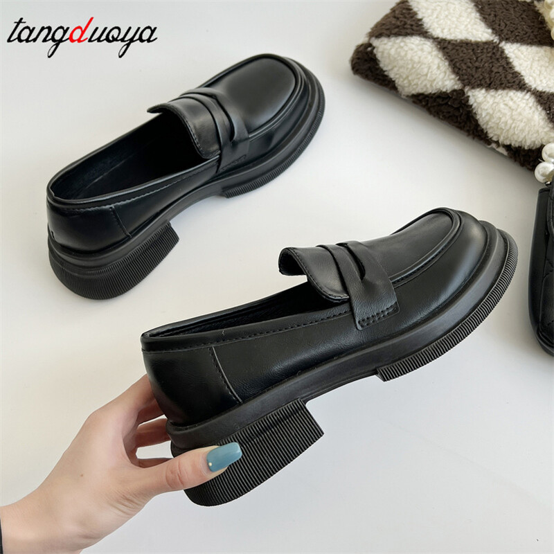 mary jane lolita Oxfordi jalanõud naiste kingad Naise kandilised platvormkingad ümmargused jalanõud täisnahast vabaajajalatsid