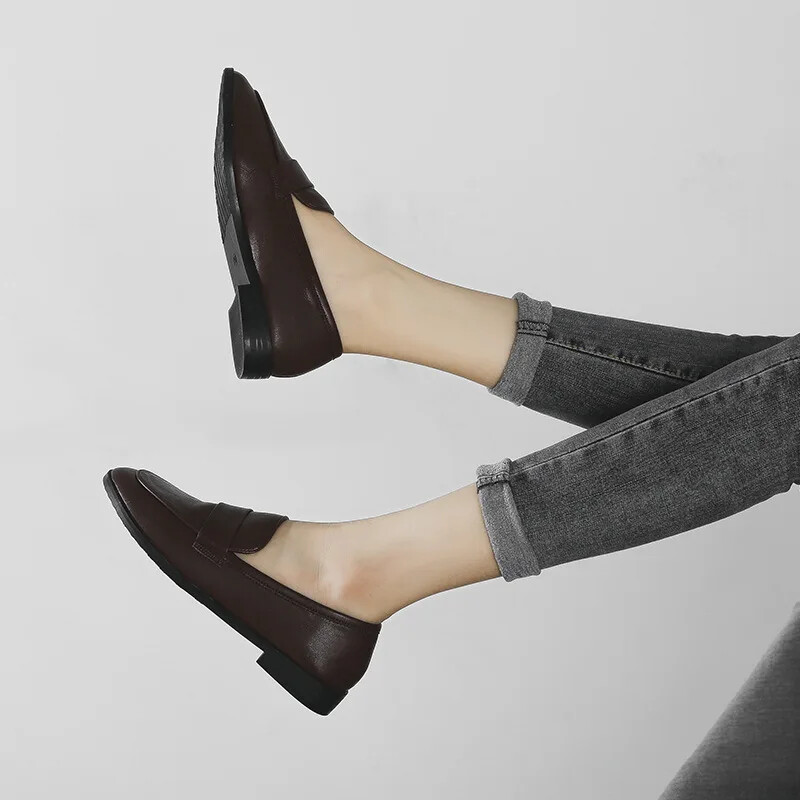 Ženske kožne cipele u retro britanskom stilu Jesenske ravne ležerne natikače Modne natikače s okruglim prstima Uredske radne cipele Zapatillas Mujer