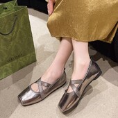 Sädelevad hõbedased kikilipsud jalatsid Naistele ümmargused varvastega lapilised ruudulised nahast püksid, naiste kingad