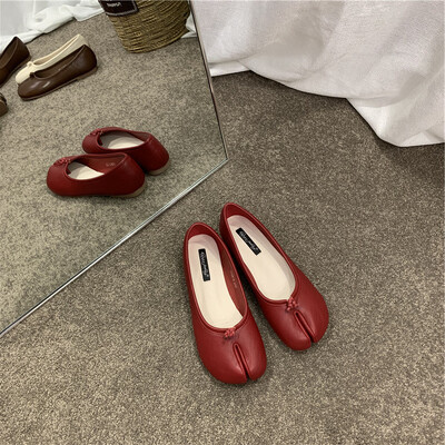 Pantofi Tabi Ninja în stil japonez pentru femei Pantofi confortabili din piele Mocasini cu vârful copitei despicați Mocasini pentru femei Pantofi balerină