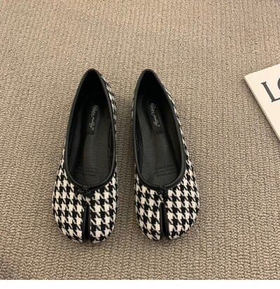 Pantofi Tabi Ninja în stil japonez pentru femei Pantofi confortabili din piele Mocasini cu vârful copitei despicați Mocasini pentru femei Pantofi balerină