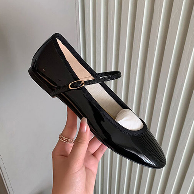Baleturi din piele strălucitoare Pantofi de balet pentru femeie cu cureaua Lolita Flats Mary Janes femei mocasini cu vârf rotund Balerini Mirese Mocazin