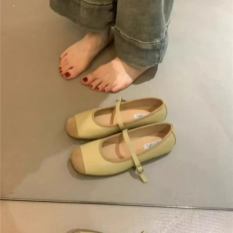 Disainer, hõbedased naiste balletikorterid, moed naised vabaaja pehme tallaga, kevadised naiste mugavad madalad baleriinikingad