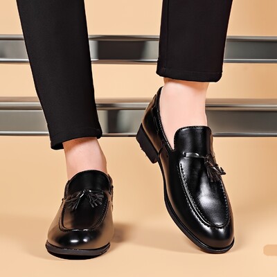 Pantofi de rochie pentru bărbați Pantofi casual de afaceri nou-nouț Pantofi de piele cu slip on Plus Size pentru bărbați Pantofi de petrecere de nuntă Stil de designer