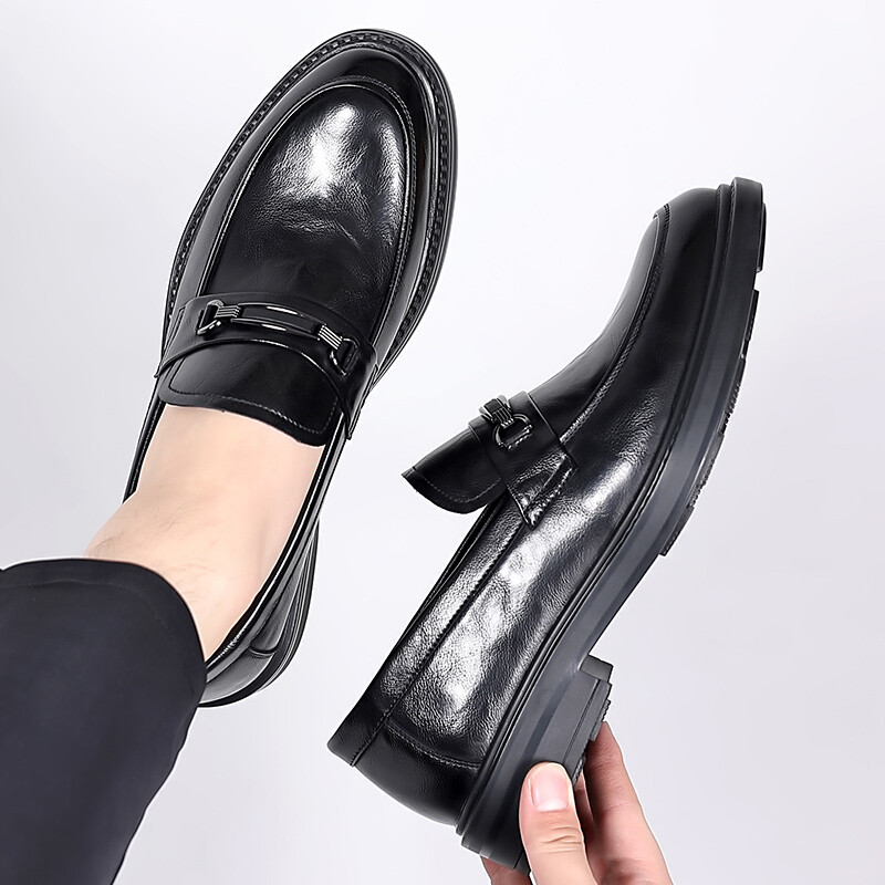 Luksuslikud brändi nahast meeste kingad pulmadeks Oxfordi äri vabaaja kontoritööjalatsid Meeste klassikalised meeste teravad kleidikingad