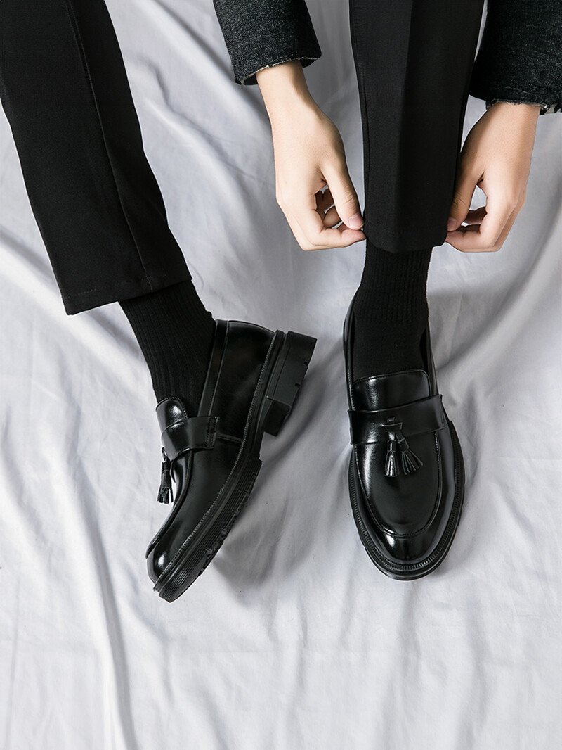 Muške visokokvalitetne kožne natikače Svečane Oxford cipele Mokasine Mokasine za zabavu i sastanke Poslovne poslovne cipele Mokasine s resicama