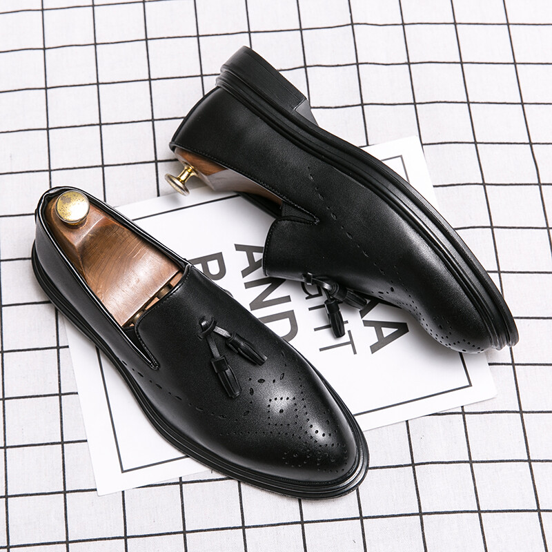 2024 Tassel Gentleman Dress Kings Meeste Brogues Oxford Kingad High Slip-On pidulikud kingad Klassikalised meeste ärilised nahast kingad vabaaja