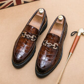 2024 Pantofii bărbați ascuțiți poartă pantofi de nuntă de ultimă generație în biroul tipărit, pantofi formali pentru bărbați pentru banchete de nuntă