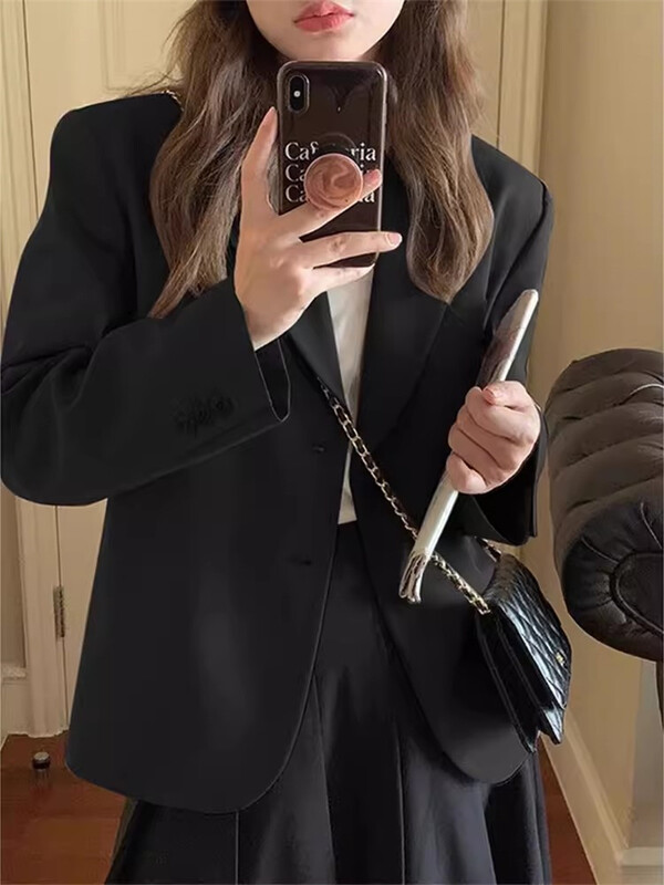 Naiste vabaaja kostüümijope 2024. aasta kevadel Uus avar hall lühike stiil, sel aastal populaarne Tipptasemel plahvatuslik tänava väike ülikond WD