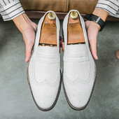 Britanic la modă Gentleman ascuțit pantofi din piele Oxford Brogue Bărbați Mocasini casual Încălțăminte de rochie formală Sapatos Tenis Masculino