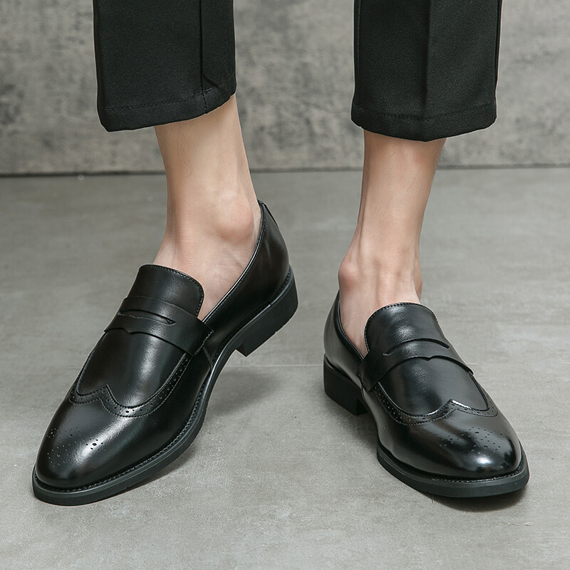 Britanic la modă Gentleman ascuțit pantofi din piele Oxford Brogue Bărbați Mocasini casual Încălțăminte de rochie formală Sapatos Tenis Masculino