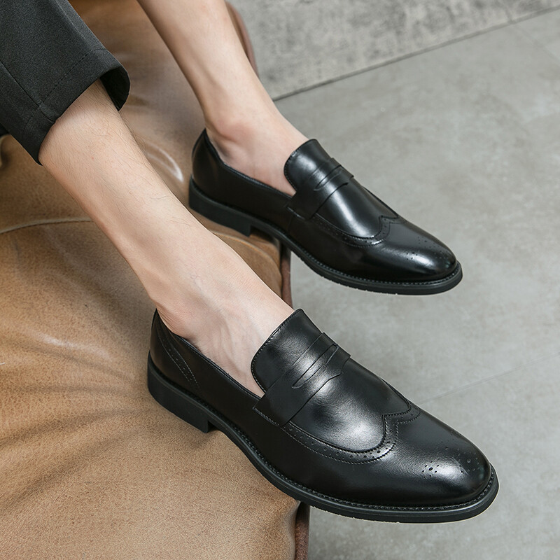 Britanic la modă Gentleman ascuțit pantofi din piele Oxford Brogue Bărbați Mocasini casual Încălțăminte de rochie formală Sapatos Tenis Masculino