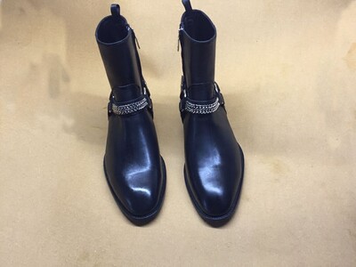 Uued pruunid/mustad seemisnahast jalatsid ketid, pandlad, meeste saapad, kuhjaga kontsaga saapad, küljetõmblukuga, meeste moesaapad, kingad