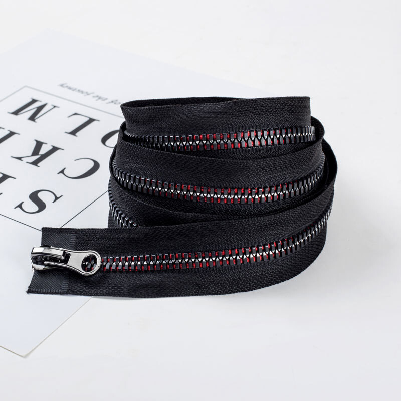 Taškinis pavyzdys Nr. 8 dervos kukurūzų danties užtrauktukas, šlifuojantis viena eilė violetinė raudona dugnas dvigubai atvira uodega 120 cm pūkinės striukės užtrauktukas