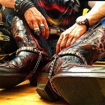 Χοντρό τακούνι Western Cowboy Ανδρικές Μπότες Color Block Πόρπη Biker Botines Κεντημένη αλυσίδα Μεγάλο Μυτερό Δάχτυλο Mid-Calf Botas