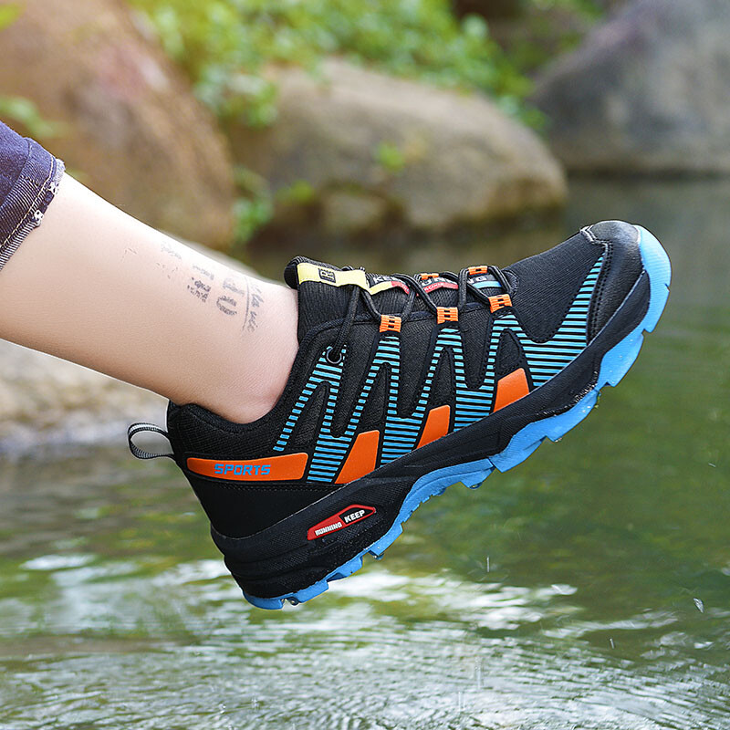 Uued meeste mägironimisjalatsid, rattajalatsid Solomoni väliturismi matkajalatsid Hingavad kerged libisemisvastased jalatsid