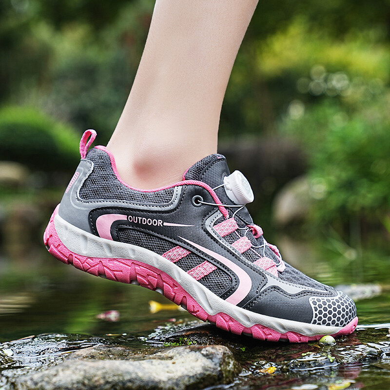 Uued naiste matkajalatsid õues ronimistossud Naiste hingavad matkajalatsid Naiste suvised spordijalatsid mägitossud