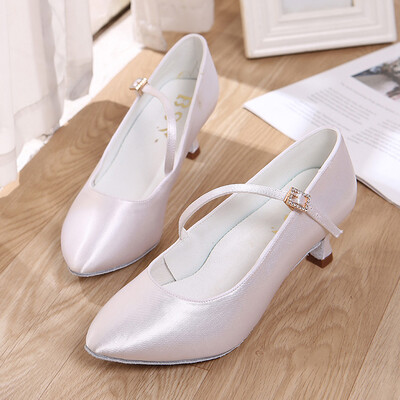 Naiste uued moodsad tantsukingad Tüdrukutele Standardsed tantsukingad Kõrge kontsaga tantsukingad naistele, 5 cm kontsad