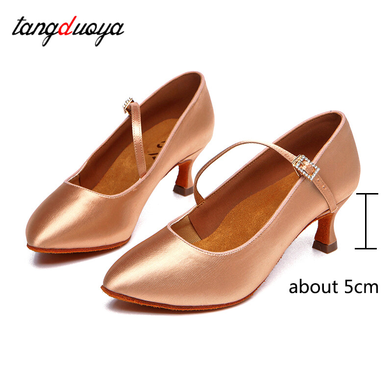 Naiste uued moodsad tantsukingad Tüdrukutele Standardsed tantsukingad Kõrge kontsaga tantsukingad naistele, 5 cm kontsad