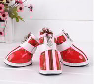 Fierbinte și cele mai populare cizme anti-alunecare pentru animale de companie PU pantofi impermeabili pentru animale de companie Ghete impermeabile de ploaie pisică câine pantofi mari pentru animale de companie impermeabile