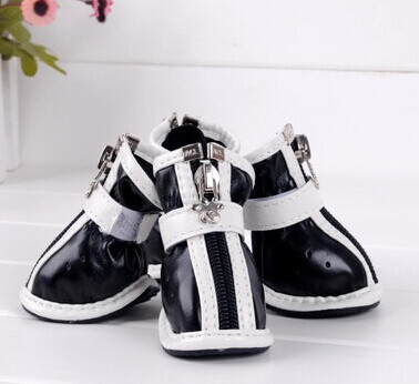 Fierbinte și cele mai populare cizme anti-alunecare pentru animale de companie PU pantofi impermeabili pentru animale de companie Ghete impermeabile de ploaie pisică câine pantofi mari pentru animale de companie impermeabile