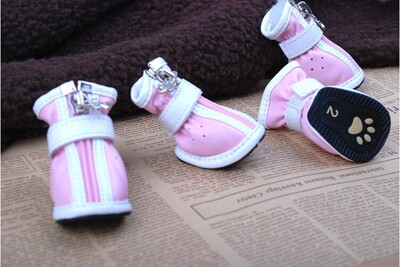 Fierbinte și cele mai populare cizme anti-alunecare pentru animale de companie PU pantofi impermeabili pentru animale de companie Ghete impermeabile de ploaie pisică câine pantofi mari pentru animale de companie impermeabile