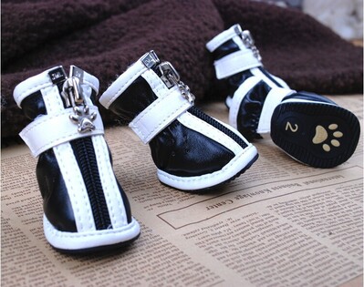 Fierbinte și cele mai populare cizme anti-alunecare pentru animale de companie PU pantofi impermeabili pentru animale de companie Ghete impermeabile de ploaie pisică câine pantofi mari pentru animale de companie impermeabile