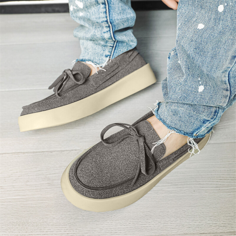 HKDQ Ulične sive mokasine od brušene kože Muške vruće ljetne muške cipele za slobodno vrijeme Modne prozračne neklizajuće mokasine s platformom za muškarce