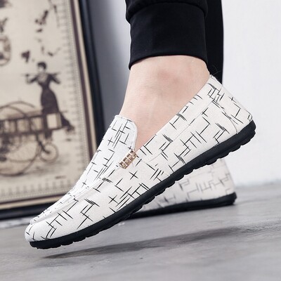Muške natikače Proljeće Ljeto Muške cipele Ležerne cipele za hodanje Lagane platnene cipele za mlade Muška prozračna modna ravna obuća za čamce