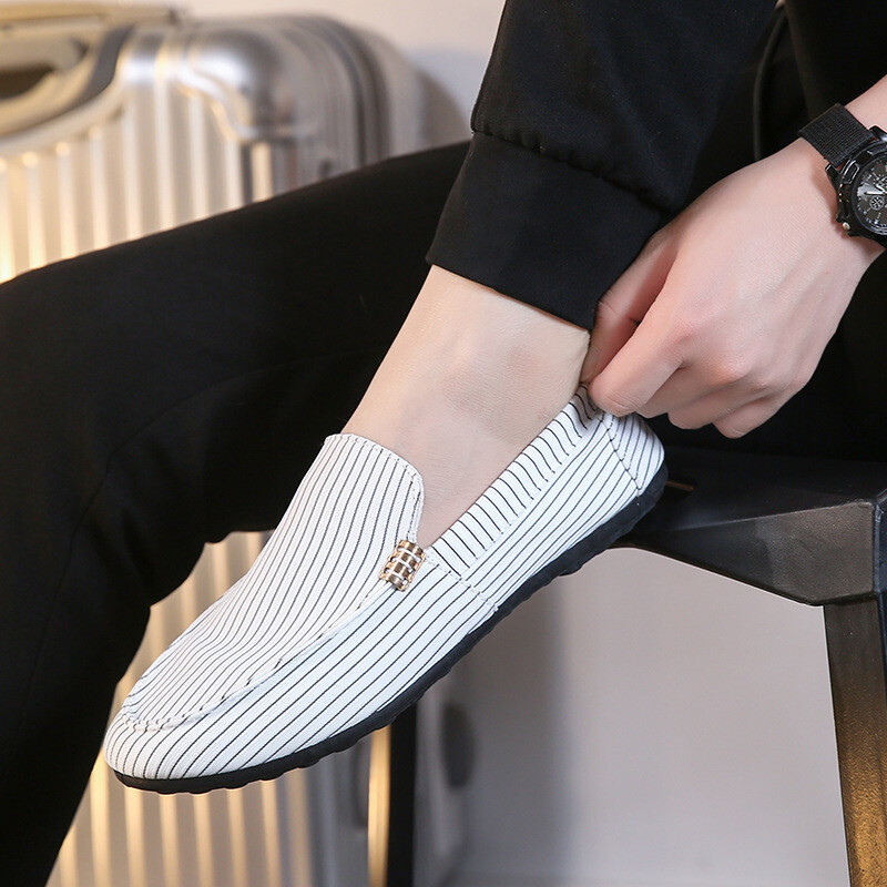 Muške natikače Proljeće Ljeto Muške cipele Ležerne cipele za hodanje Lagane platnene cipele za mlade Muška prozračna modna ravna obuća za čamce