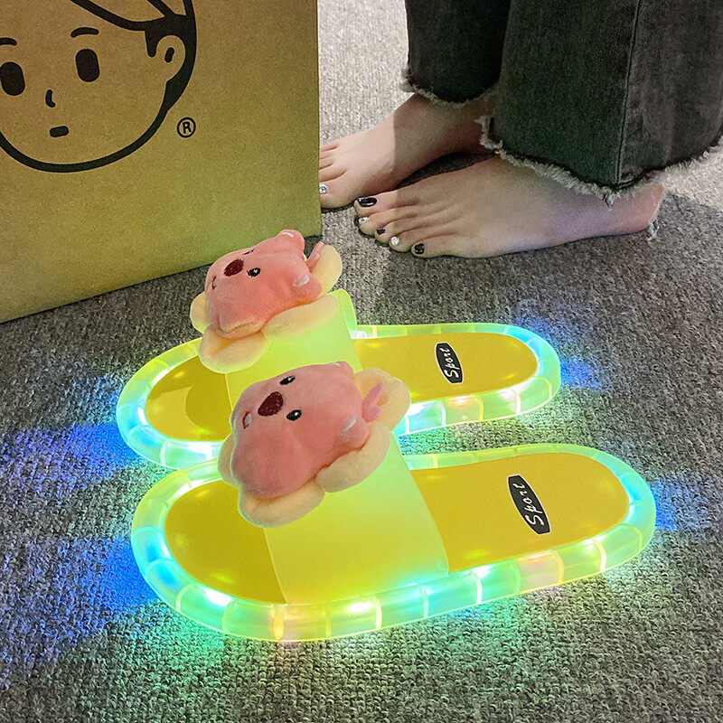  nove svjetleće papuče za žene koje nose, cool i personalizirane kod kuće, crtići pasa s cimetom protiv klizanja, jednom riječju cool