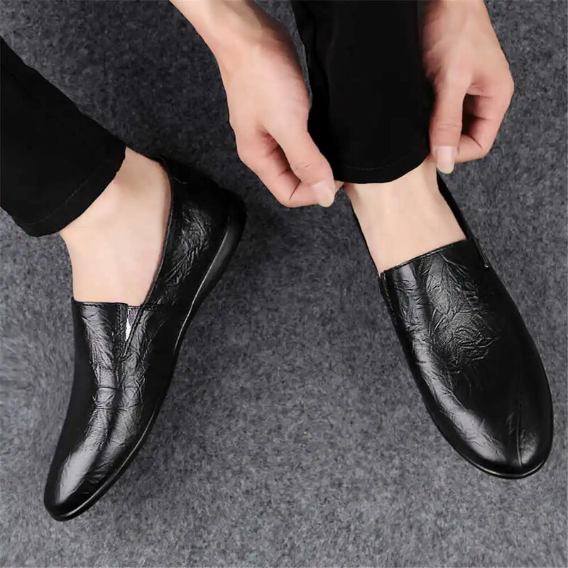 Naturaalsest veisenahast punakaspruunid tossud meestele Valged vabaaja golfikingad meestele 2024. aasta saapad meestele Sport Trendikad Huvitavad Lahedad