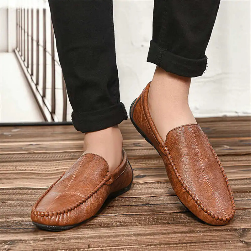 Mocassin Jesenske cipele Muškarci Veličina 47 Ležerne muške dizajnerske tenisice Golf vježbač Sport Pas Cher Jeftinije Promocija u ponudama