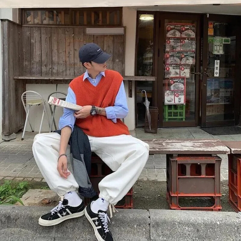 Muška odjeća, jednobojni prsluk, prsluk s v-izrezom, pleteni pulover, muški obični plavi vrećasti korejski stil, bez rukava, proljeće jesen 2024. X