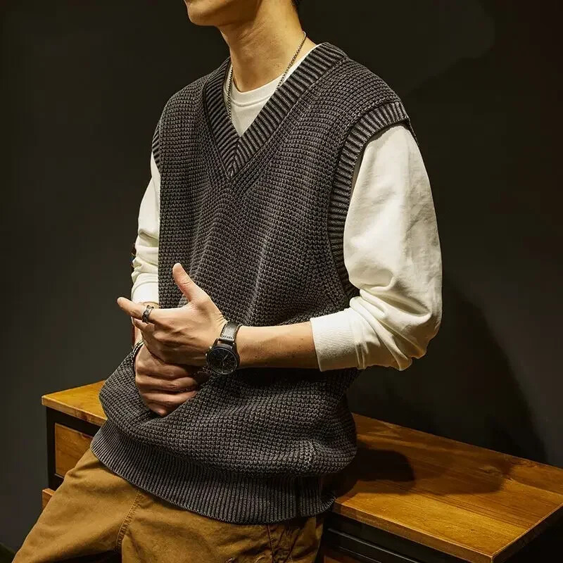 Ühevärvilised meeste rõivad vest, varrukateta V-kaelus, tavaline kootud kampsun, meeste vest, äriline esteetiline meemirežiim, Y2k vintage lõbus