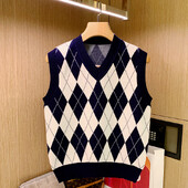 2024 uued meeste kevad-sügis kontrastvärvi ruuduline vest Meeste äri kootud vest meeste V-kaelusega kampsun varrukateta topid K468