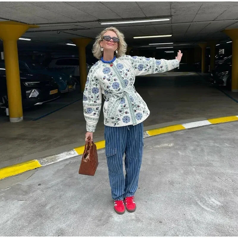 Ženska pamučna jakna na vezanje 2024., novi kardigan s cvjetnim uzorkom, prošivena jakna, jesen i zima, topla, elegantna ženska gornja odjeća za ulice