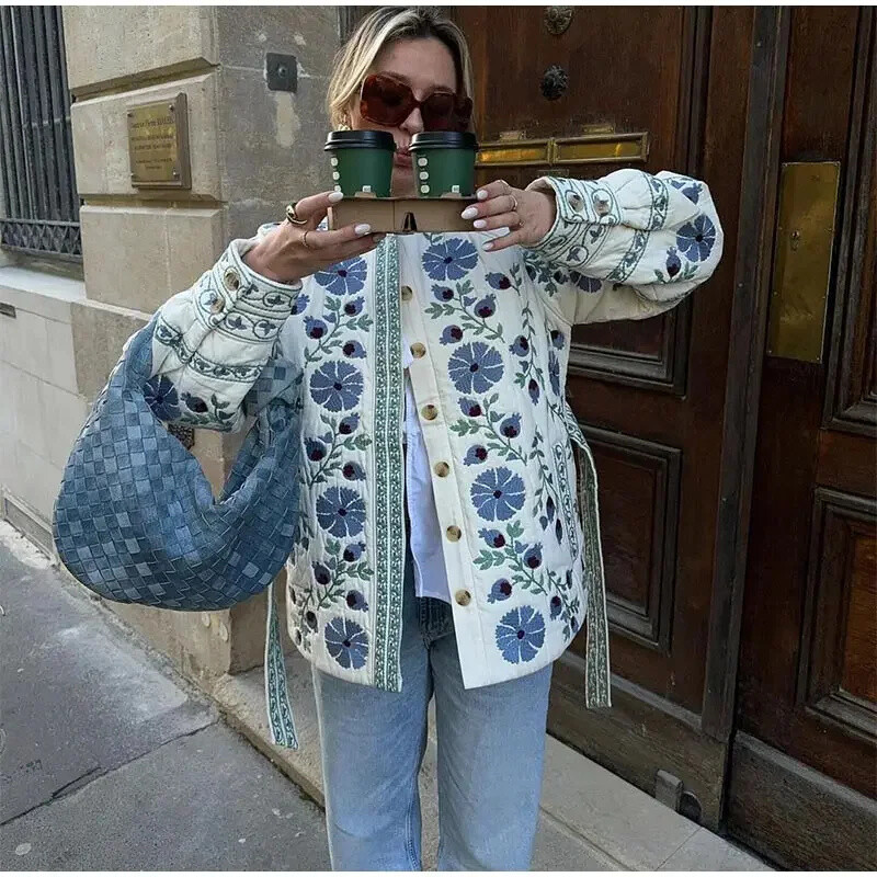 Ženska pamučna jakna na vezanje 2024., novi kardigan s cvjetnim uzorkom, prošivena jakna, jesen i zima, topla, elegantna ženska gornja odjeća za ulice