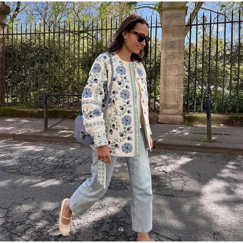 Ženska pamučna jakna na vezanje 2024., novi kardigan s cvjetnim uzorkom, prošivena jakna, jesen i zima, topla, elegantna ženska gornja odjeća za ulice