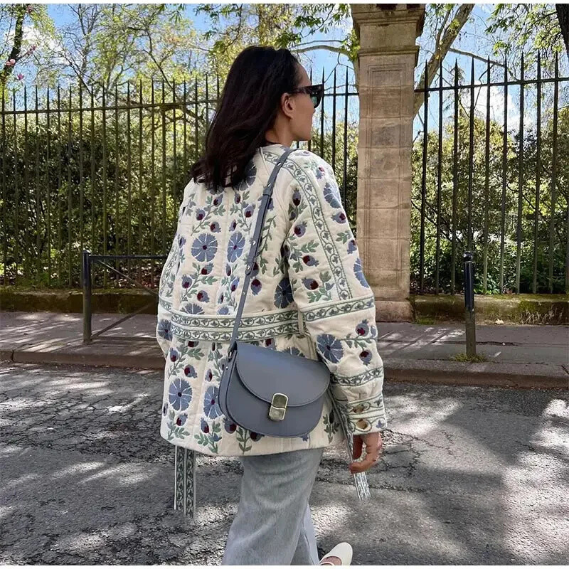 Ženska pamučna jakna na vezanje 2024., novi kardigan s cvjetnim uzorkom, prošivena jakna, jesen i zima, topla, elegantna ženska gornja odjeća za ulice