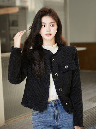 Naiste sügismood Temperament armastusnööbid O-kaelusega pikkade varrukatega kampsun mantel Naisteriided Kontorirõivad Naistele sobivad trendjakid