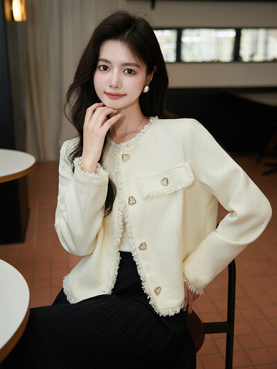 Naiste sügismood Temperament armastusnööbid O-kaelusega pikkade varrukatega kampsun mantel Naisteriided Kontorirõivad Naistele sobivad trendjakid