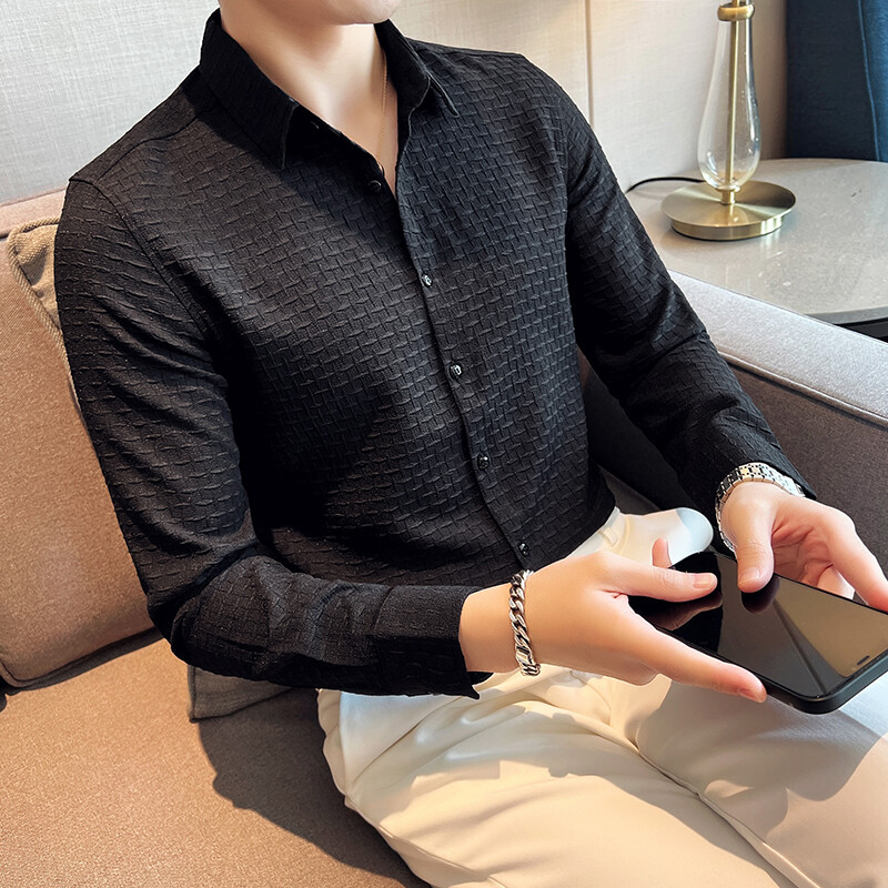 Chemise Homme Plus veličina 4XL-M Proljetne nove jednobojne karirane košulje dugih rukava za muškarce Odjeća 2023. uski kroj Ležerna smoking haljina za maturalnu večer