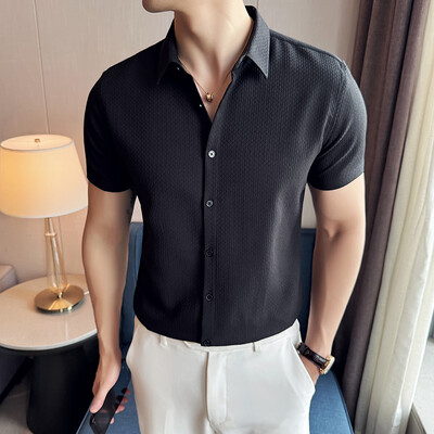 Muška vaflasta košulja kratkih rukava Ljeto 2024. Novi britanski stil Poslovna jednobojna ležerna uska košulja koja se ne pegla Muška odjeća