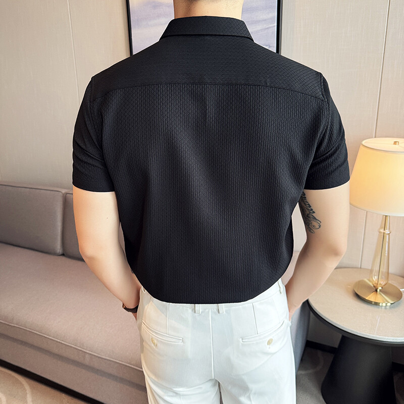 Muška vaflasta košulja kratkih rukava Ljeto 2024. Novi britanski stil Poslovna jednobojna ležerna uska košulja koja se ne pegla Muška odjeća