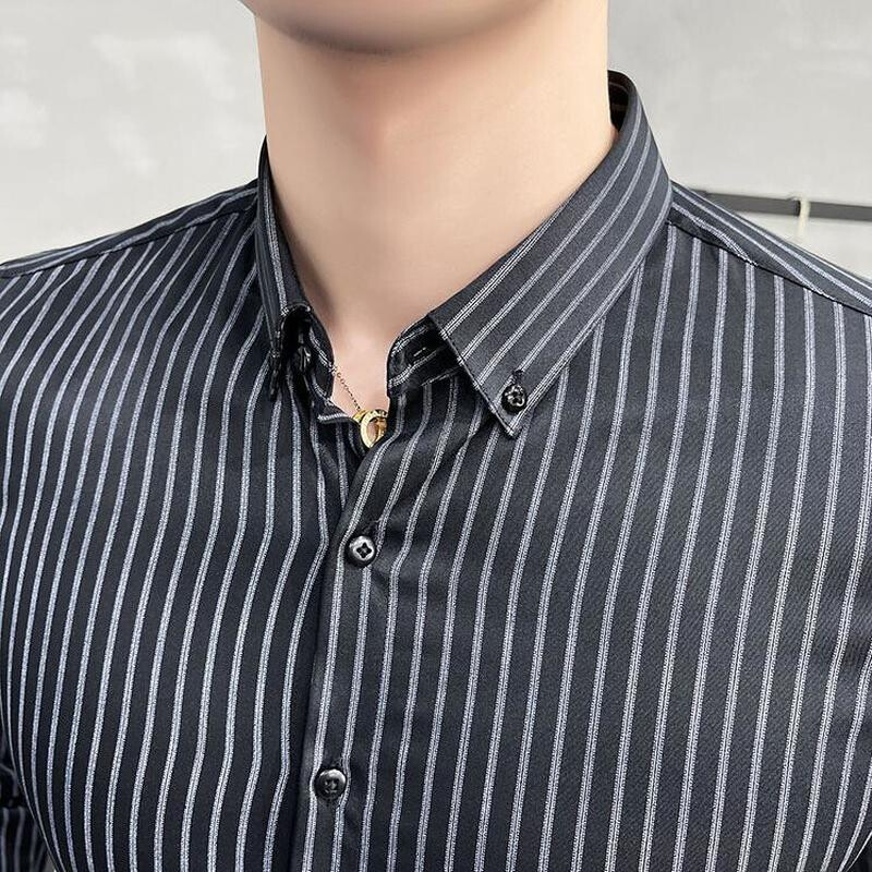 Ανδρικά ριγέ πουκάμισα 2022 Άνοιξη καινούργια μακρυμάνικα βρετανικού στυλ Μονόχρωμα πουκάμισα casual μακρυμάνικα φορέματα Επώνυμα ανδρικά ρούχα
